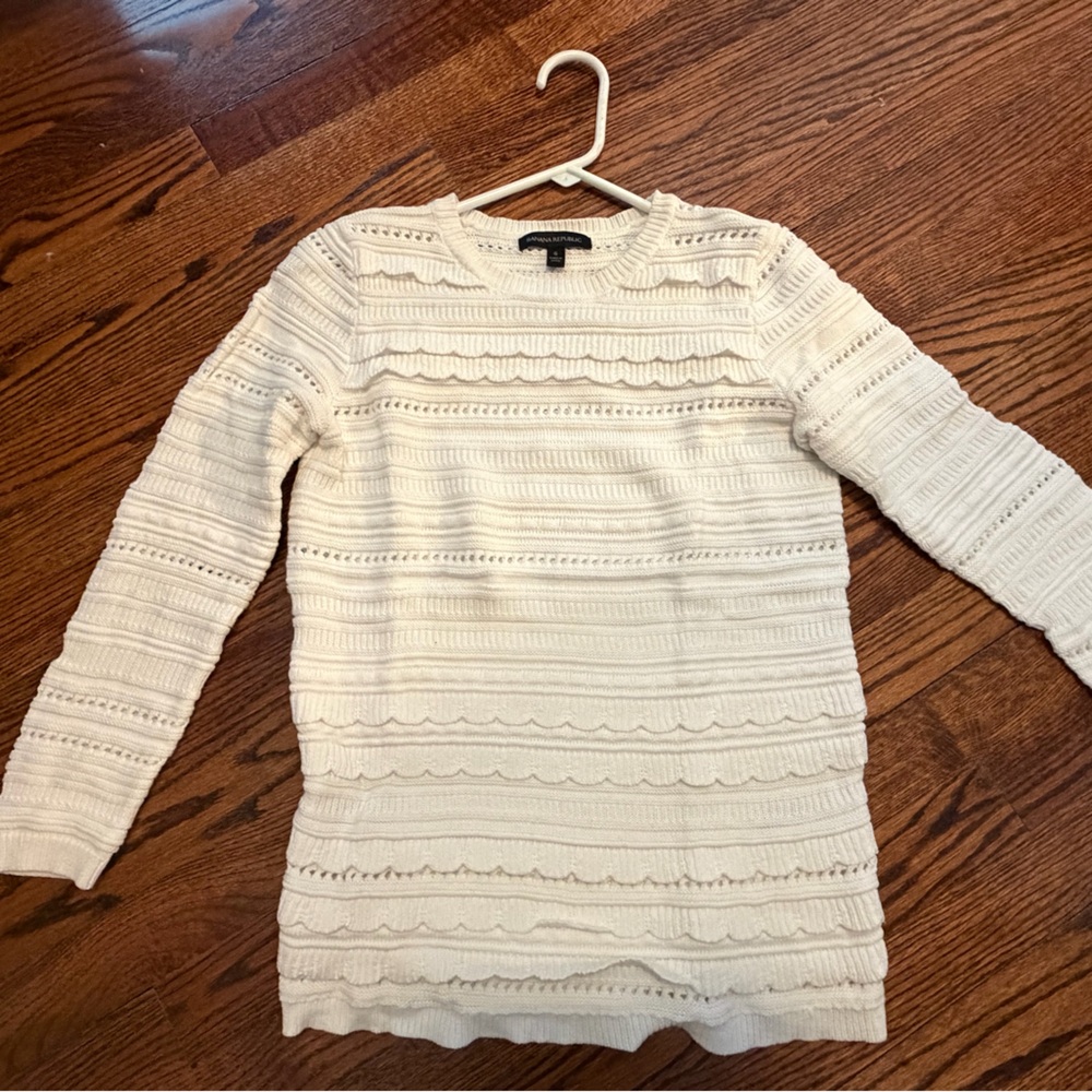 Banana Republic white Scallop-Detail Crewneck Sweater